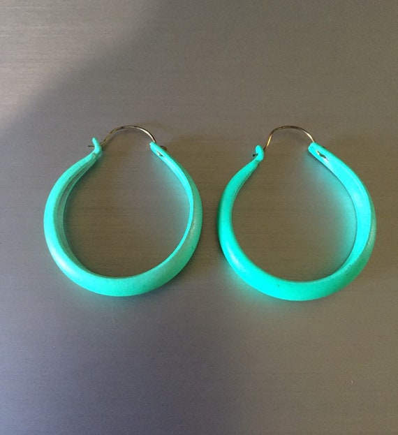 Vintage Blue Green Aqua enamel Hoop Earrings Bask… - image 4