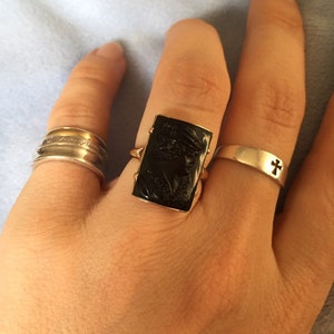Antique Solid Rose Gold 14K Onyx Cameo Ring