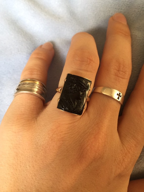 Antique Solid Rose Gold 14K Onyx Cameo Ring