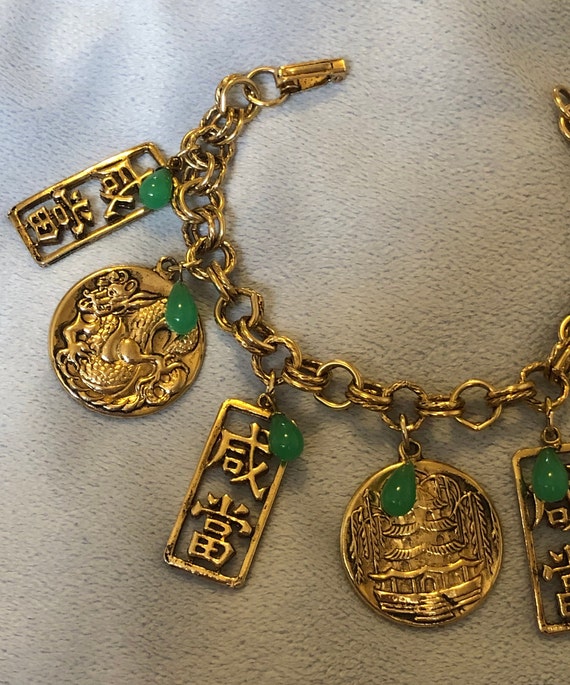 Vintage Green Glass Charm Bracelet W/Oriental Mix… - image 3