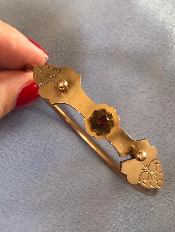 Victorian interlocking Floral Bangle W/Garnet Gem… - image 3