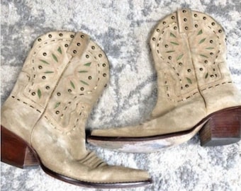 Vintage Leather Cole Hann low French Country Boots made in Brazil Size 7