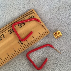 Vintage 1970’s Bright Red geometric enamel hoop earrings