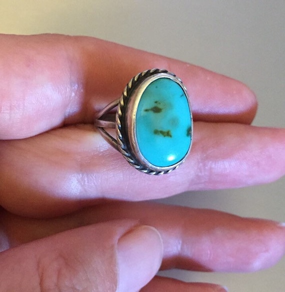 Southwest Older Sterling Silver Turquoise Ring siz
