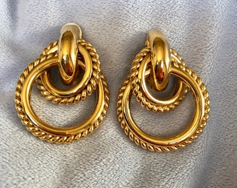 ◆VINTAGE HOLLYWOOD◆ Bumpy One touch Earrings VH239OEA002B Billy Boy Haute Couture Surreal Earrings c.1985 - Katheley's