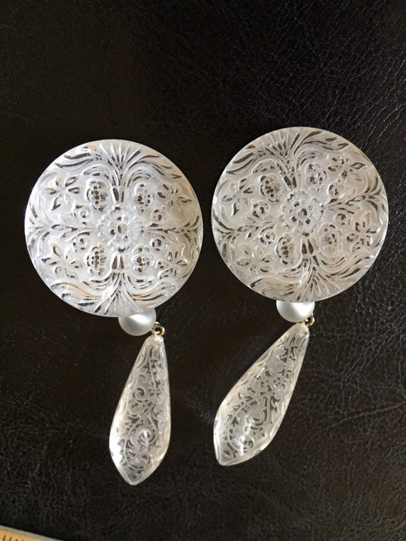 Vintage Carved Clear Lucite Floral Large Earrings - image 5