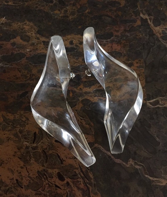 Modernist 1970’s Abstract wave Lucite earrings - image 7