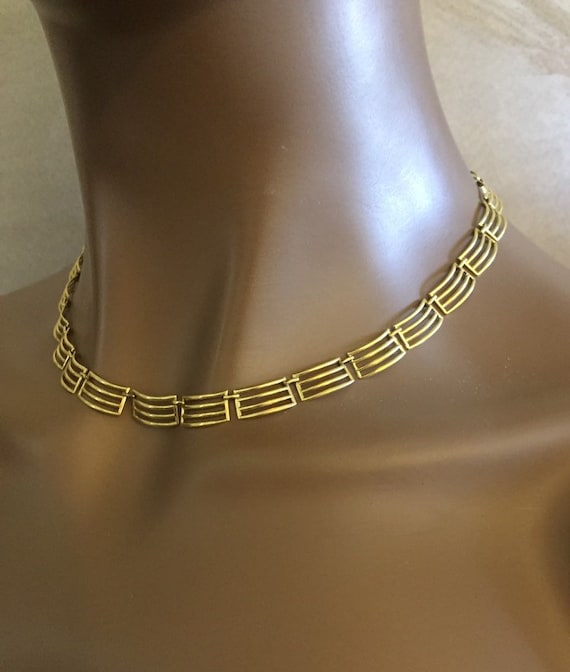 Beautiful older Vintage Geometric Chain necklace W