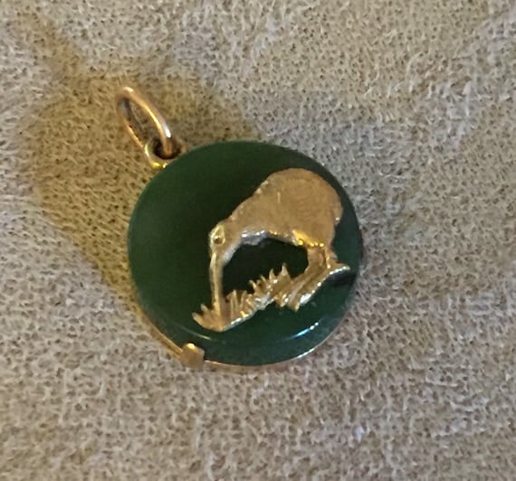 Rare Antique 1910 kiwi Bird Pendent Charm 9ct sol… - image 1