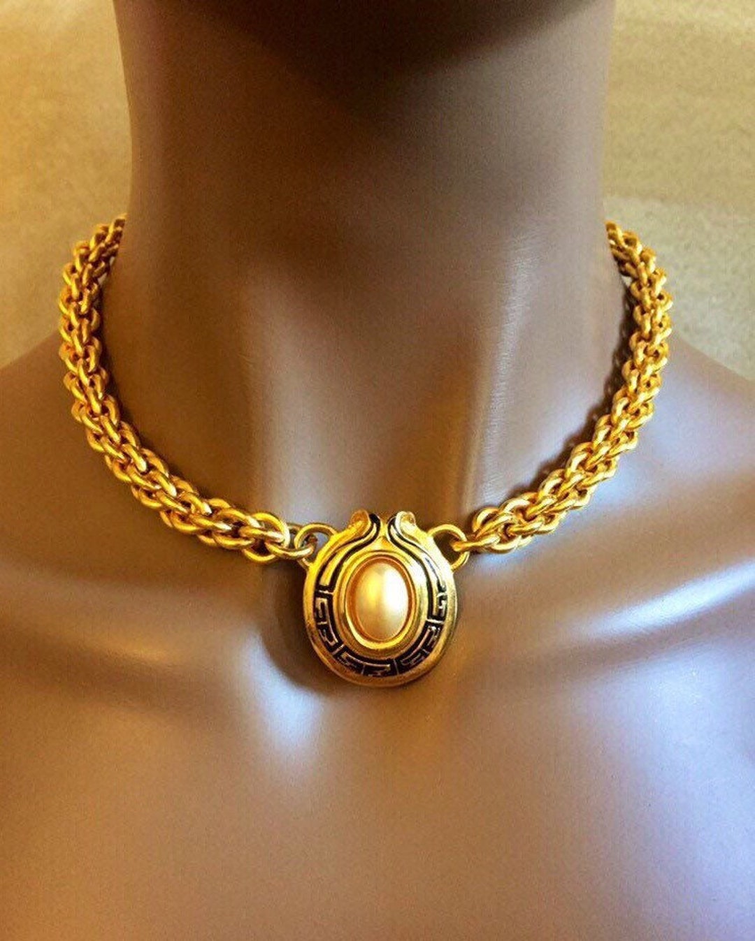 希少✨FENDI Zucca Embossed Logo Necklace 希少✨FENDI Zucca Embossed Logo Necklace