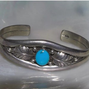 Pulsera de puño de plata turquesa Old Pawn Navajo