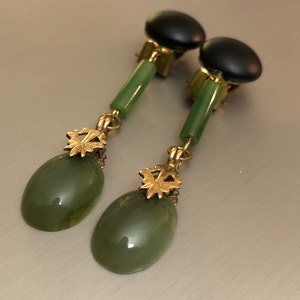 Pendientes victorianos antiguos franceses de azabache y jade