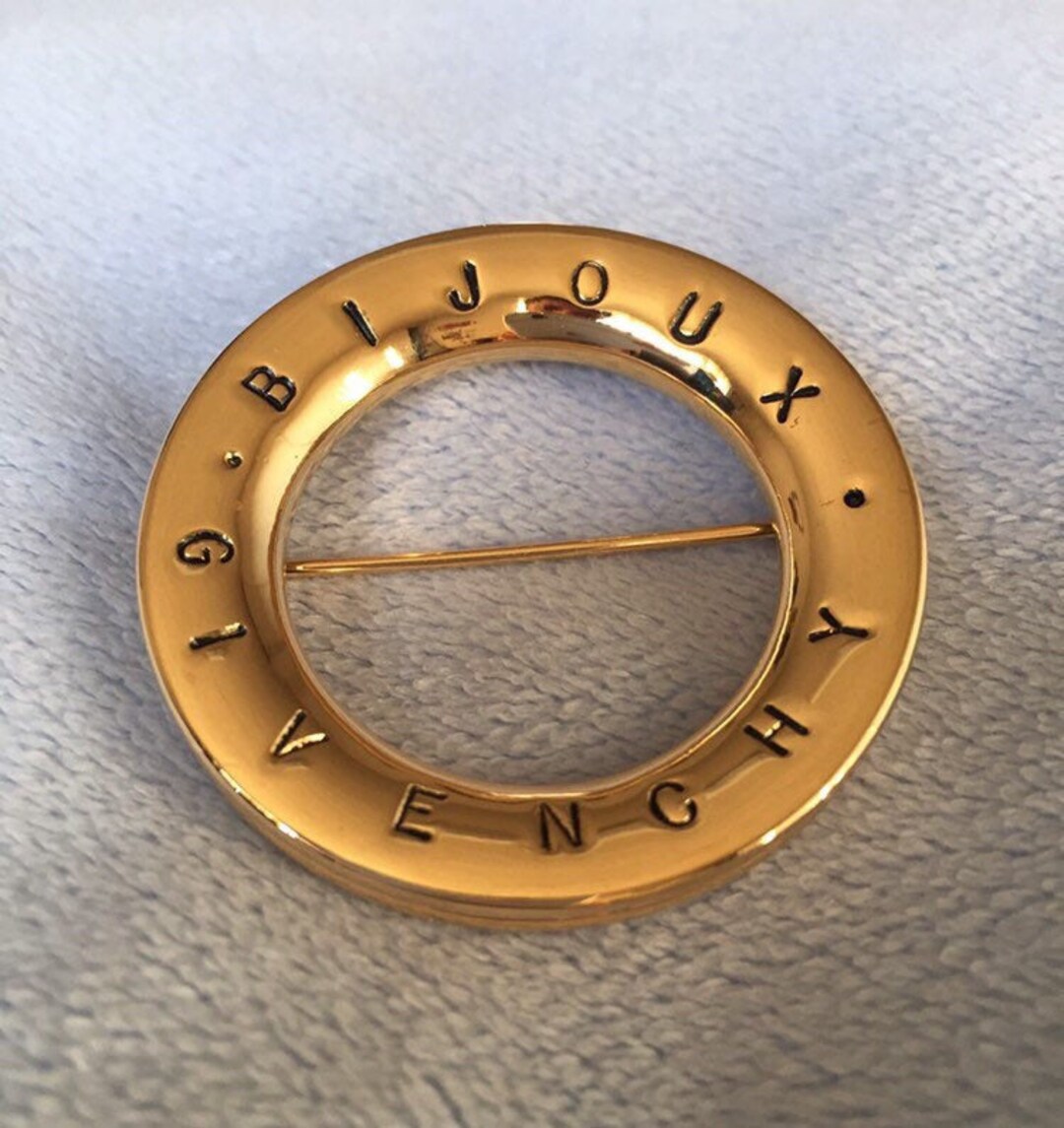 vintage GIVENCHY ロゴ×3チャーム ブローチ ゴールド 206 Vintage Givenchy BIJOUX Polished Gold Pin Brooch - Etsy