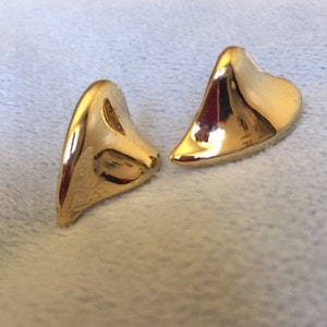 Vintage Gold plated Free Form Heart Plain  Stud earrings