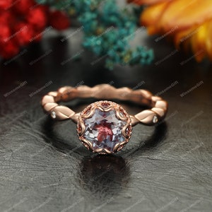 Vintage Style Alexandrite Ring, 8mm Round Cut Alexandrite Ring, Rose Gold Antique Wedding Women's Ring, Art Deco Engagement Ring, Daily Ring image 5