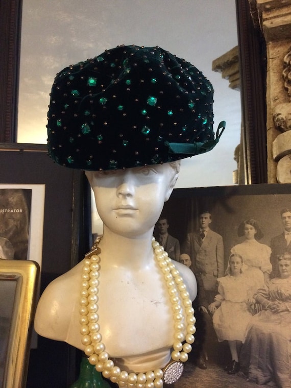 Vintage Green Velvet Rhinestone Hat