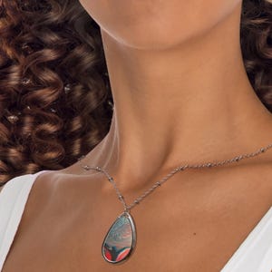 Artistic Oval Necklace - Handmade Jewelry, Unique Gift, Boho Chic Accessory, Perfect for Celebrations, Statement Piece