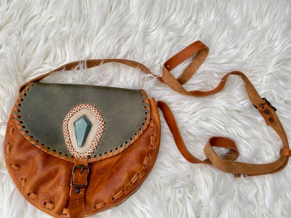 Product Details | V-Front Purse | The Leather Works
