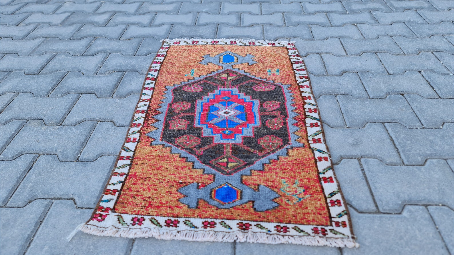 Gift Rug Rug Small Kilim Bath Rug Vintage Rug Etsy