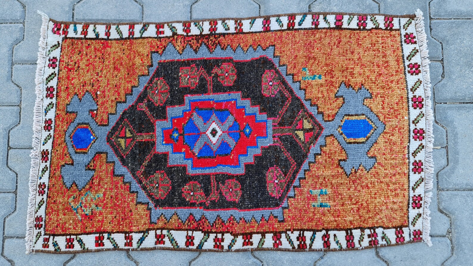 Gift rug Rug Small kilim Bath Rug Vintage Rug Etsy