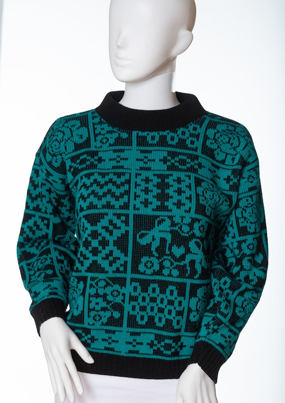 Fantastic Very 80s Black & Teal Sweater