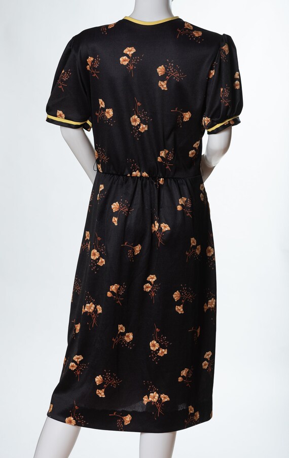 Vintage Cheongsam Dress - image 5