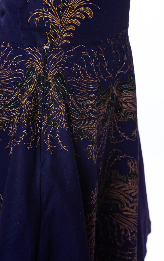 Beautiful Royal Purple with Paisley Details Circl… - image 6