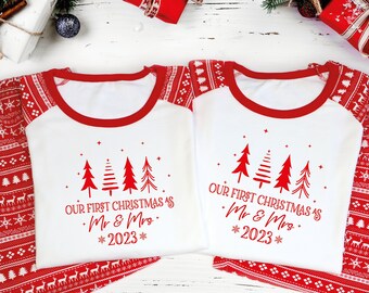 Mr and Mrs First Christmas Pijamas de Navidad casados, regalo de Navidad para nuevo marido, nuestra primera Navidad como Mr & MRS Couple Pyjamas / MR Mrs PJs