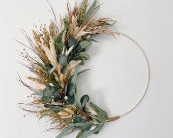 Corona neutra durante todo el año Mínima corona de eucalipto y pampa, corona de hierbas, corona costera neutra boho, hierbas costeras terrosas