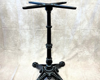 Pied de table à manger avec piédestal en fonte H28 x L21
