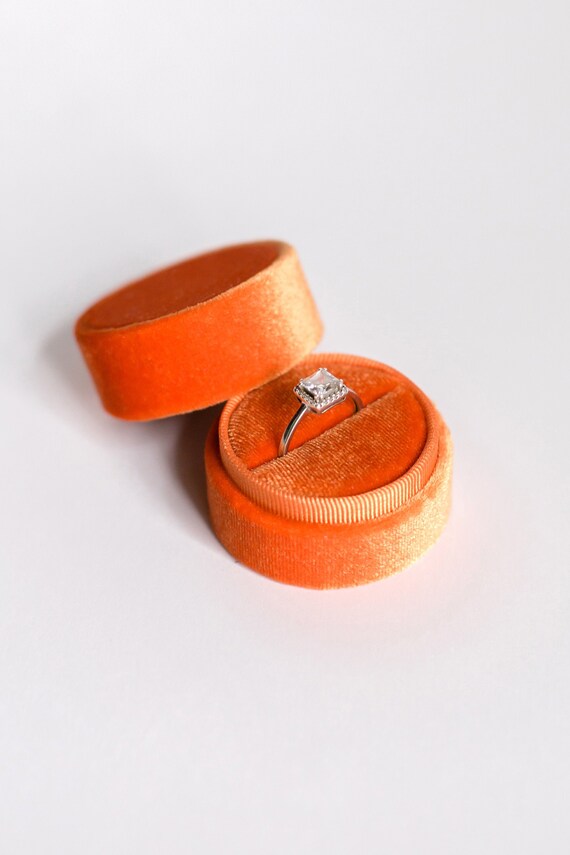 orange ring box