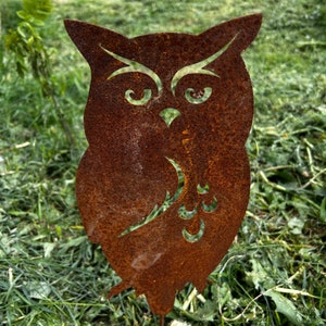 Pieu de jardin de hibou en métal, art de jardin de hibou en métal, signe de jardin rouillé, décor de cour en métal, décor de jardin rouillé