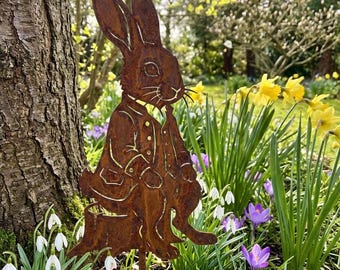 Gartenstecker Osterhase „Hoher Lord“ Rostoptik, Metall Outdoor Osterdeko, Frühlingsdeko, Beet Deko, Pflanzkübel Akzent, Terrasse Balkon