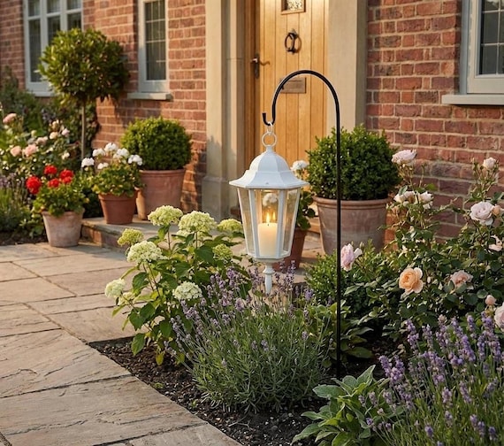 Garden Lantern Holder Stand, Black Powder Coated (120cm Tall, Rust