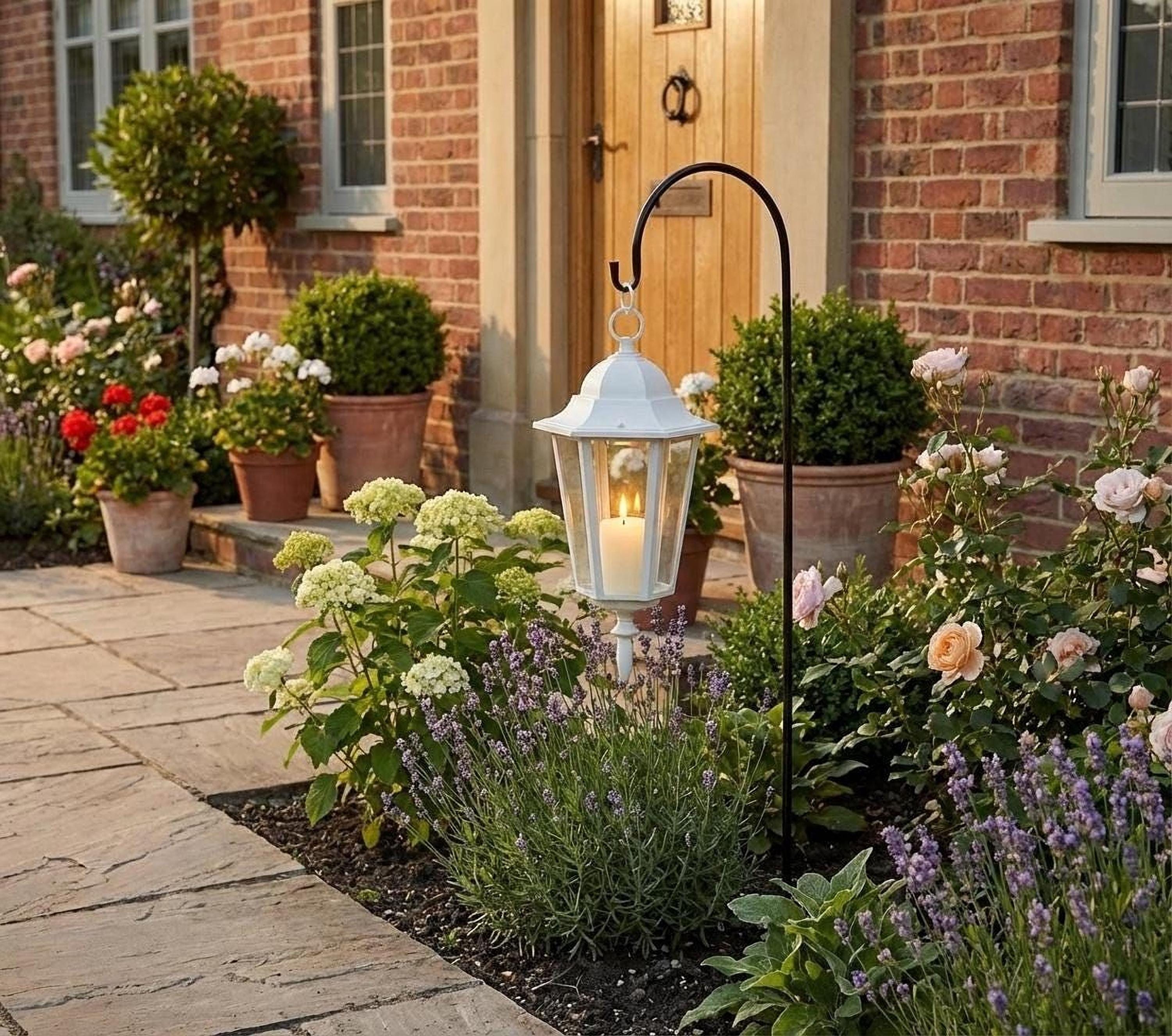 Garden Lantern Holder Stand, Black Powder Coated (120cm Tall, Rust