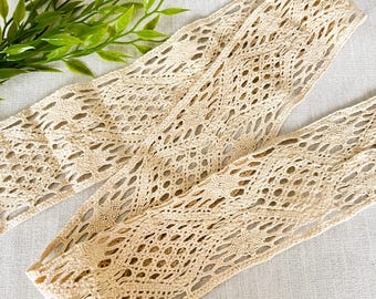 Cream Cotton lace, per 2.5 metres, 6cm wide