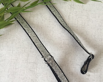 Sparkly Lingerie straps, black and silver bra straps. Pair of brasserie straps, lingerie elastic