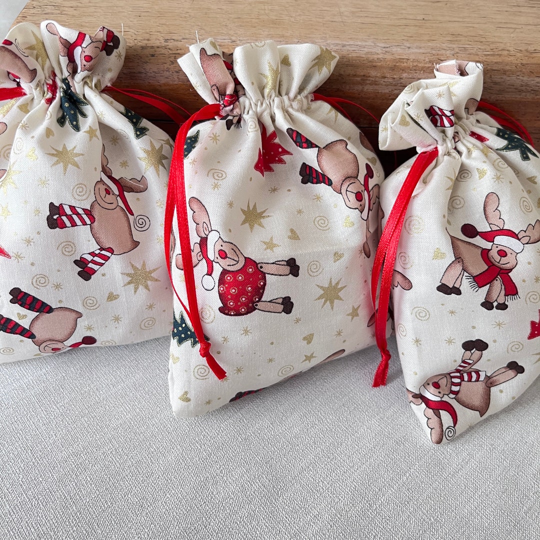 Christmas Fabric Gift Bags Set of 3 Drawstring Bags Etsy