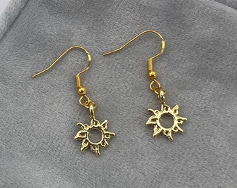 Handgemachte Gold Sun Dangle Tropfen-Haken-Ohrringe