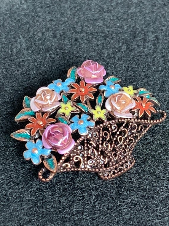 JOAN RIVERS Victorian Flower Basket Brooch