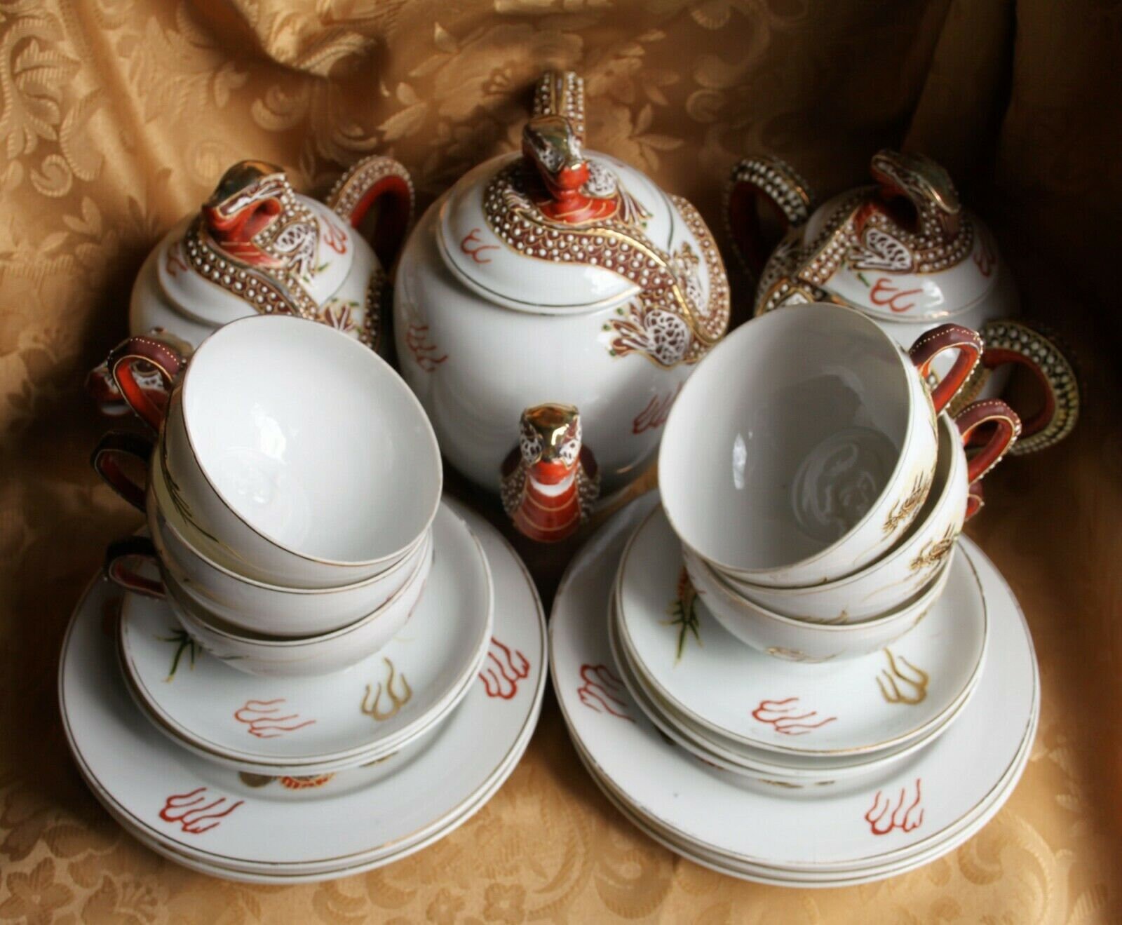 Complete Set Antique / Vintage Japan Fine China Kutani 21 Piece Dragonware Geisha Girl Porcelain