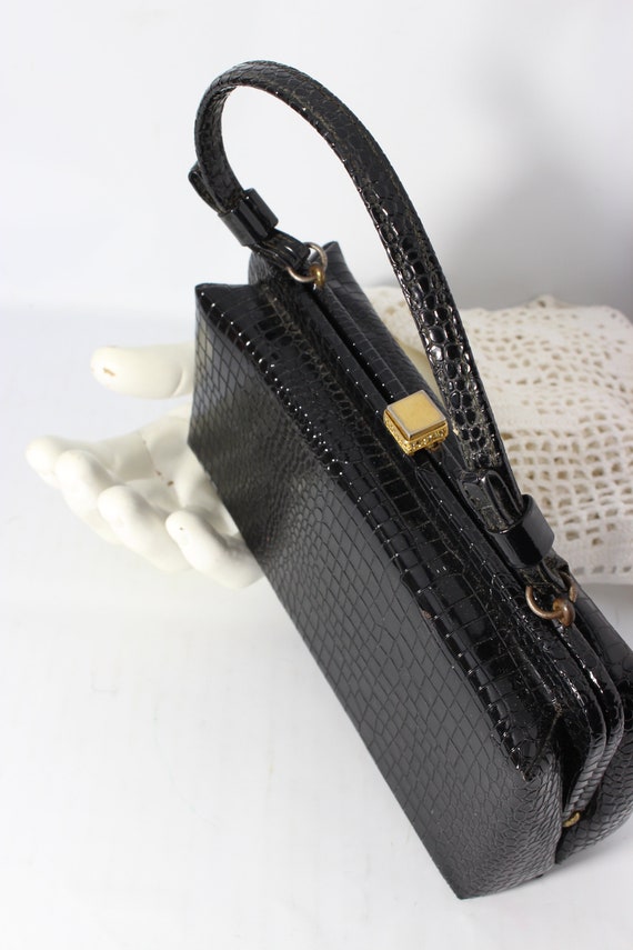 Black Fine Vinyl Hand Bag, Elegant Black Pocketbo… - image 3