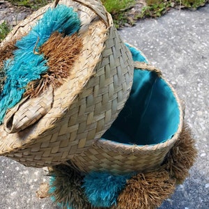 Vintage Raffia Handbag, Bucket Shape Beach Bag, Colorful Raffia Flowers Handbag image 4