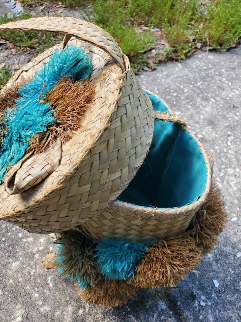 Vintage Raffia Handbag, Bucket Shape Beach Bag, Colorful Raffia Flowers Handbag image 4