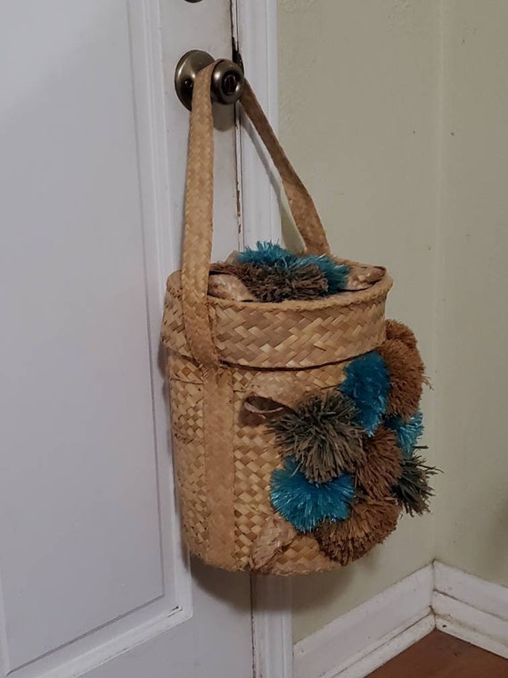 Vintage Raffia Handbag, Bucket Shape Beach Bag, C… - image 8
