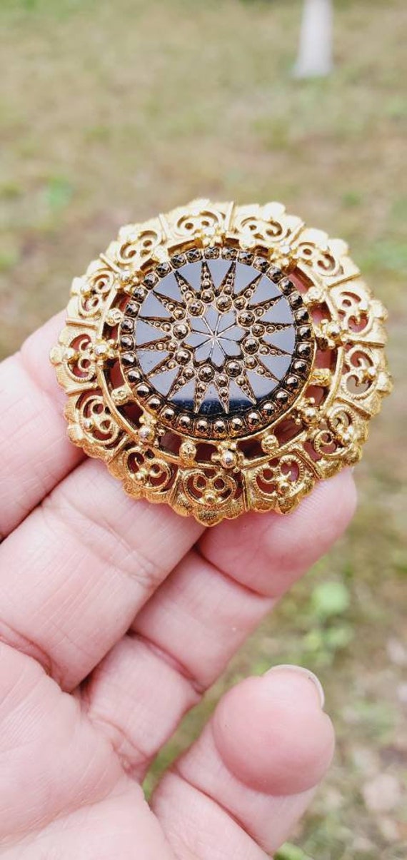 Golden Feligree Round Pin Brooch, Black Star Cent… - image 4