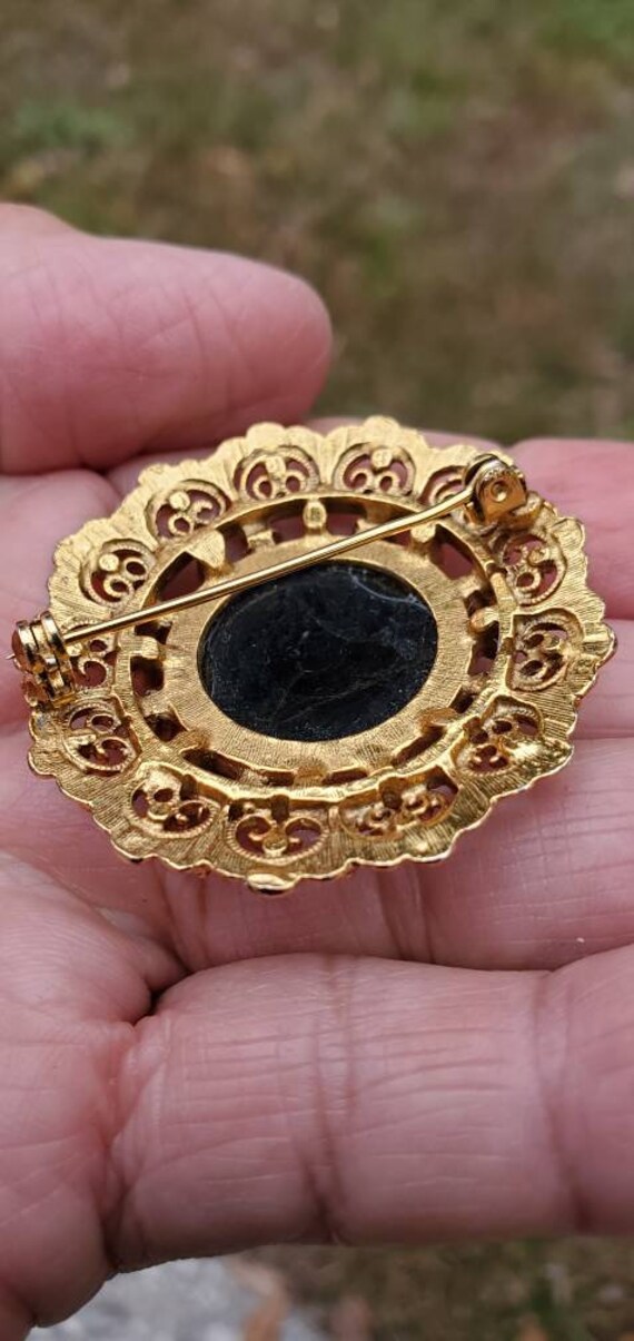 Golden Feligree Round Pin Brooch, Black Star Cent… - image 5