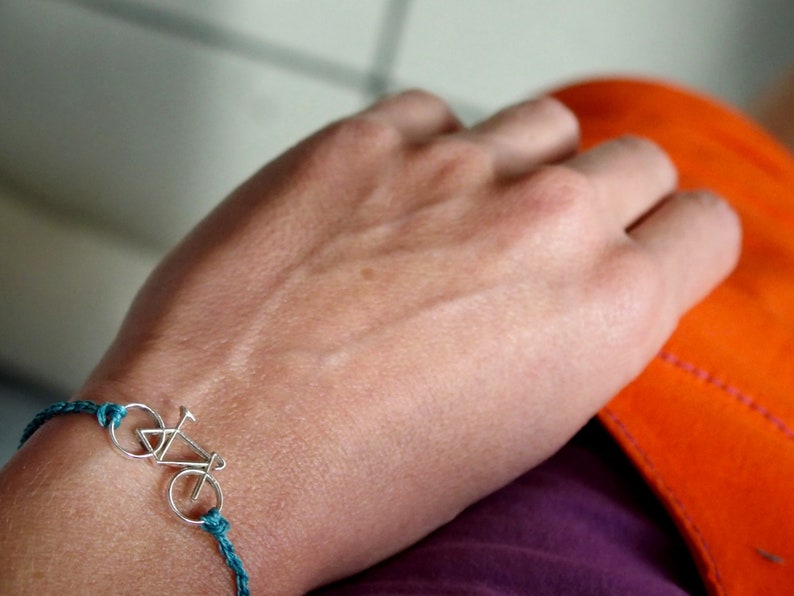 Miniature bike bracelet in 925 silver, mounted on macramé diameter 1mm, with a sliding knot to adjust it image 2