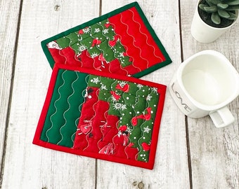 Red Green Fabric Coaster set of 2, Rectangular Small Mug Rug, Eco-Friendly  Quilted Mini Mats