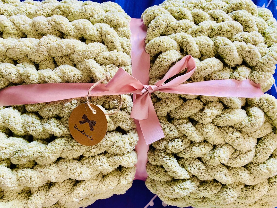 Sage green chunky knit blanket Etsy